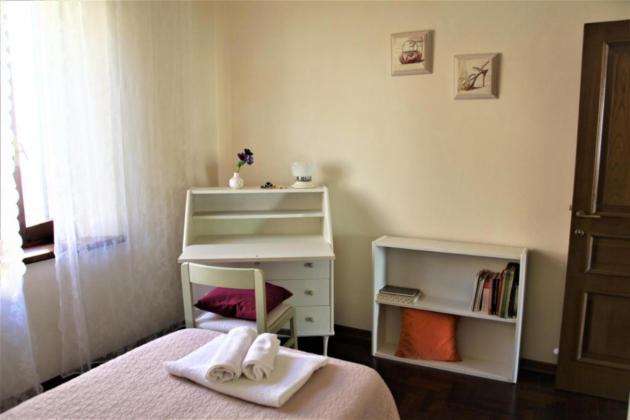 Malignano Claudia Vacanza Toscana - Appartamento Nocciolo- 10 Min Da Siena מראה חיצוני תמונה